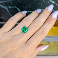 2.75 Ct. Emerald from Zambia Life Style
