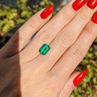 2.19 Ct. Emerald from Zambia Life Style