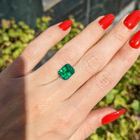 3.23 Ct. Emerald from Zambia Life Style