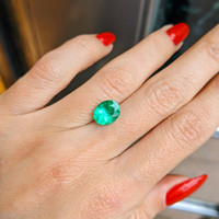 2.18 Ct. Emerald from Colombia Life Style