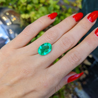 6.50 Ct. Emerald from Afghanistan Life Style