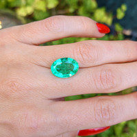 6.50 Ct. Emerald from Afghanistan Life Style
