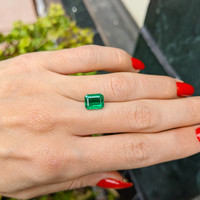 2.37 Ct. Emerald from Zambia Life Style