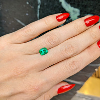 0.98 Ct. Emerald from Zambia Life Style
