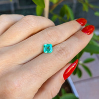 1.24 Ct. Emerald from Colombia Life Style