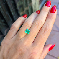1.24 Ct. Emerald from Colombia Life Style