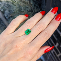 2.27 Ct. Emerald from Zambia Life Style