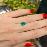 1.21 Ct. Emerald from Zambia Life Style