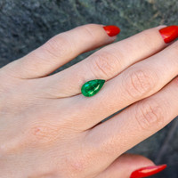 2.04 Ct. Emerald from Zambia Life Style