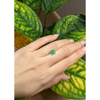 1.55 Ct. Emerald from Colombia Life Style