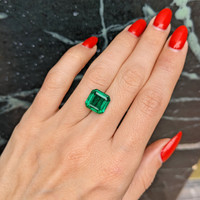 4.26 Ct. Emerald from Colombia Life Style