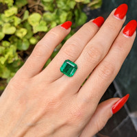 4.26 Ct. Emerald from Colombia Life Style