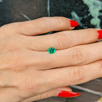 0.54 Ct. Emerald from Colombia Life Style