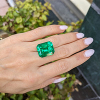 18.05 Ct. Emerald from Colombia Life Style