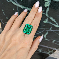 18.05 Ct. Emerald from Colombia Life Style