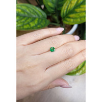 0.49 Ct. Emerald from Zambia Life Style