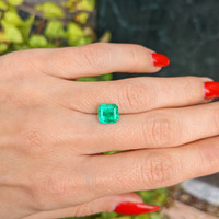 1.96 Ct. Emerald from Colombia Life Style