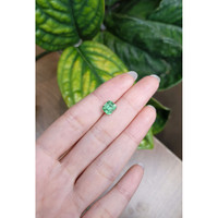 1.71 Ct. Emerald from Russia Life Style