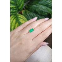 1.73 Ct. Emerald from Russia Life Style