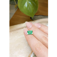 1.90 Ct. Emerald from Russia Life Style