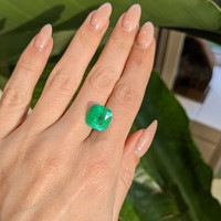 5.70 Ct. Emerald from Colombia Life Style