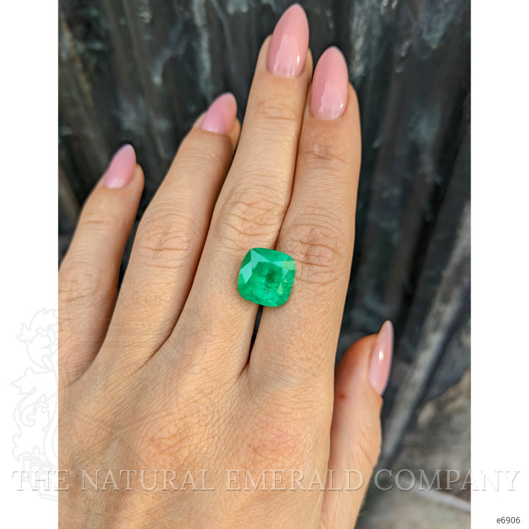 5.70 Ct. Emerald from Colombia