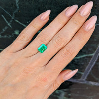 1.70 Ct. Emerald from Colombia Life Style