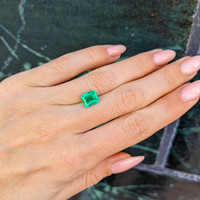 2.31 Ct. Emerald from Colombia Life Style