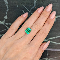 2.58 Ct. Emerald from Colombia Life Style