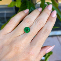 1.90 Ct. Emerald from Zambia Life Style