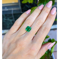 2.02 Ct. Emerald from Zambia Life Style