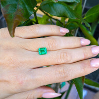 1.26 Ct. Emerald from Colombia Life Style