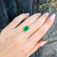 2.87 Ct. Emerald from Zambia Life Style