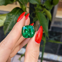 14.01 Ct. Emerald from Colombia Life Style