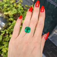 6.85 Ct. Emerald from Colombia Life Style