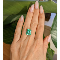 4.82 Ct. Emerald from Colombia Life Style