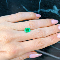 1.22 Ct. Emerald from Afghanistan Life Style