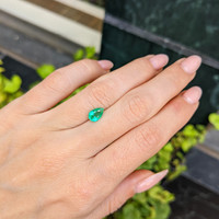 0.93 Ct. Emerald from Colombia Life Style