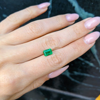 1.08 Ct. Emerald from Afghanistan Life Style