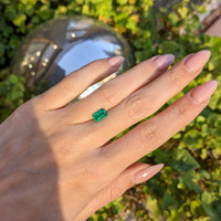 1.03 Ct. Emerald from Afghanistan Life Style