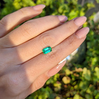 1.03 Ct. Emerald from Afghanistan Life Style