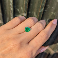 1.03 Ct. Emerald from Afghanistan Life Style