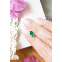 1.09 Ct. Emerald from Zambia Life Style