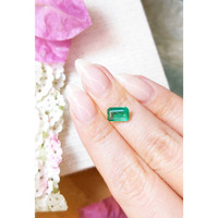 1.59 Ct. Emerald from Zambia Life Style