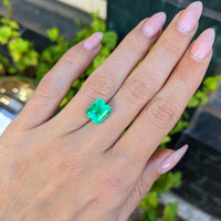 3.39 Ct. Emerald from Colombia Life Style