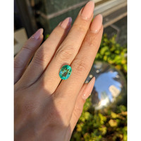 3.88 Ct. Emerald from Colombia Life Style
