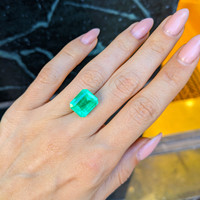 8.72 Ct. Emerald from Colombia Life Style