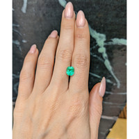 1.66 Ct. Emerald from Colombia Life Style