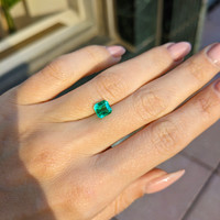 1.35 Ct. Emerald from Colombia Life Style