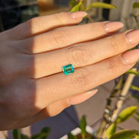 1.21 Ct. Emerald from Colombia Life Style